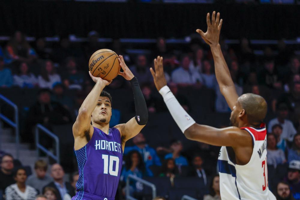 也刻画了球 也刻画了球