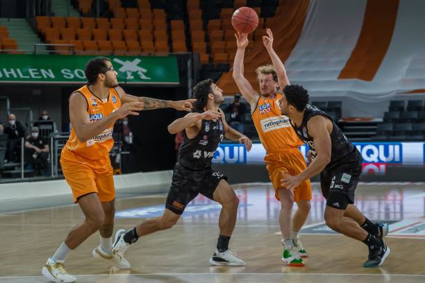 球氛围浓厚 球氛围浓厚